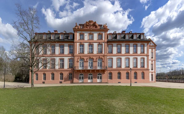 Biebrich castle in Wiesbaden — Stok fotoğraf