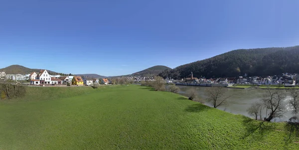 Panoramik görünümünden Buergstadt Nehri'ne ana — Stok fotoğraf