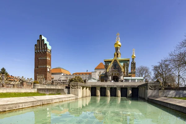 Mathildenhoehe with russian chapel and wedding tower in Darmstad — Stock Photo, Image