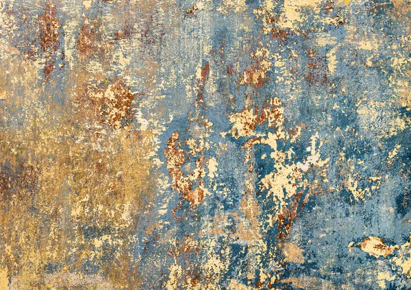 Old grunge wall of an old house with remainings of color — Stock Photo, Image