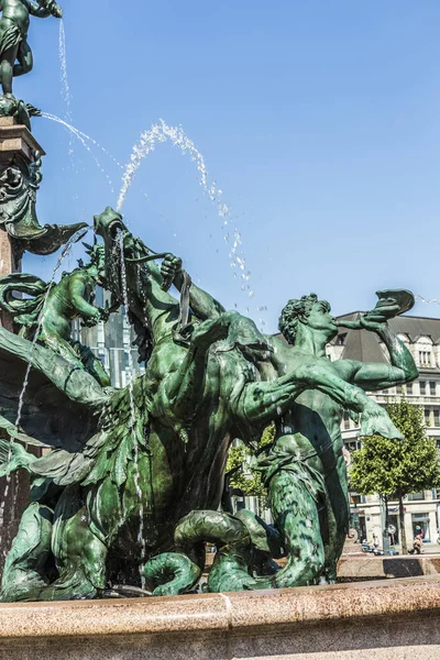 Fontana Con Nome Mendebrunnen Lipsia Centro Germania Estate — Foto Stock