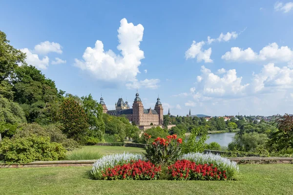 Célèbre château de la ville à Aschaffenburg, Bavière — Photo