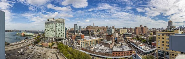 Pohled na centrum Manhattanu, New York z plošiny muzea Whitney — Stock fotografie
