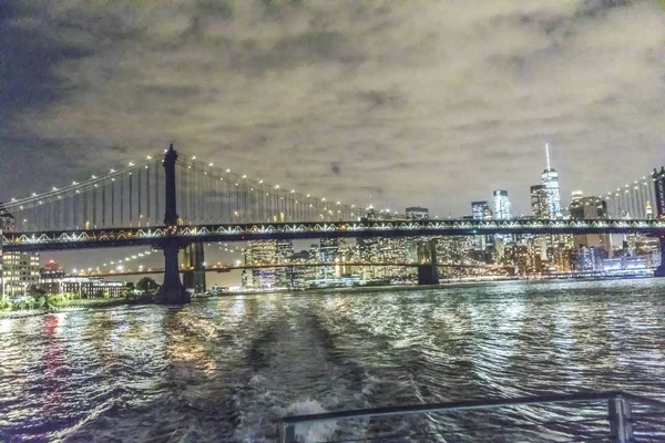 Panoramautsikt över New York natten — Stockfoto