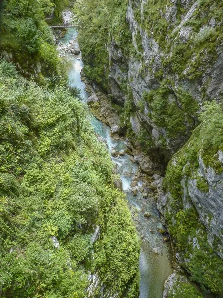 Вид Відомий Каньйон Толмін Словінії — стокове фото