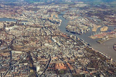 Hamburg Anteni, Almanya Öğleden Sonra Işığında