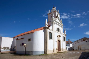 Portekiz, Algarve bölgesindeki Alcantarilha kilisesine manzara