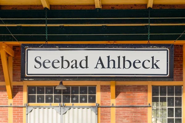 Oude Bewegwijzering Ahlbeck Het Treinstation — Stockfoto