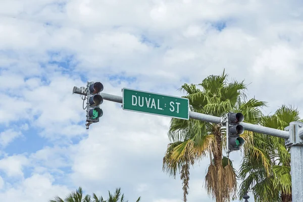 Straatnaambord Duval Street Met Groen Verkeerslicht Key West — Stockfoto