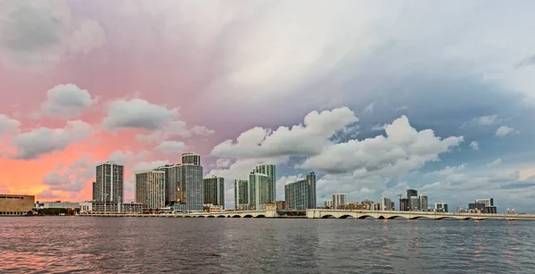 Miami Cidade Skyline Panorama Entardecer Pôr Sol Espetacular — Fotografia de Stock