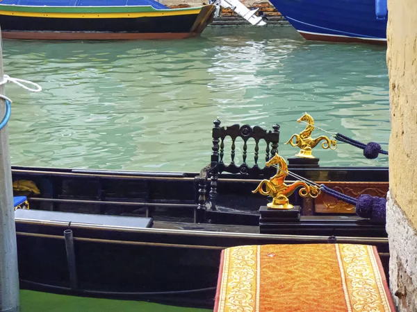 Venezianisches Pferd Als Symbol Für Das Paddel Der Gondel Italien — Stockfoto