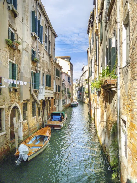Canal Veneciano Con Botes Vista Laguna — Foto de Stock