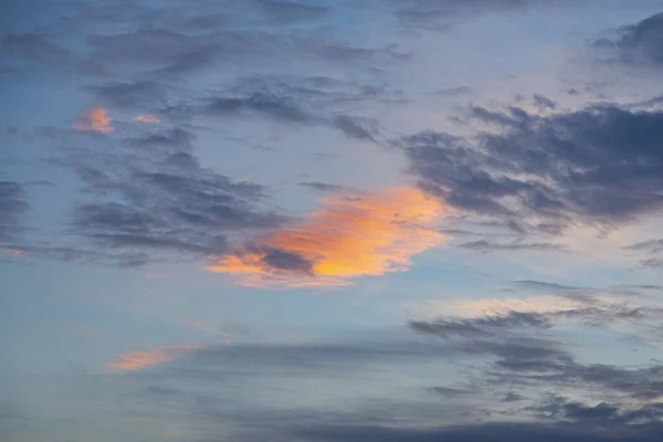 Detalle Del Cielo Amanecer Con Nubes Rojas —  Fotos de Stock