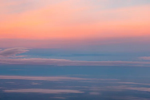 Detail Oblohy Při Východu Slunce Červenými Mraky — Stock fotografie