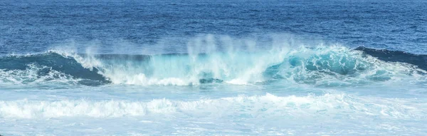 Große Wellen Der Küste Von Lanzarote Spanien — Stockfoto