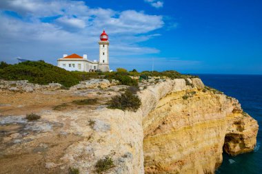 Carvoeiro 'nun tarihi deniz feneri