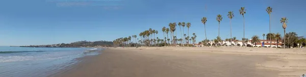 Spiaggia Panoramica Santa Barbara Con Palme — Foto Stock