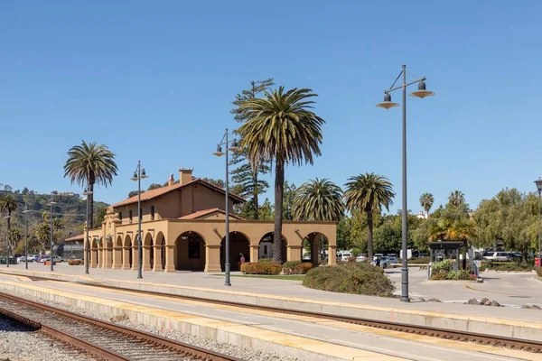 Natursköna Santa Barbara Tågstation Byggd Mission Stil — Stockfoto