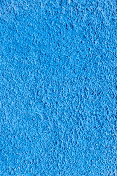 青い漆喰の壁を調和のとれた地中海の背景と見てください — ストック写真