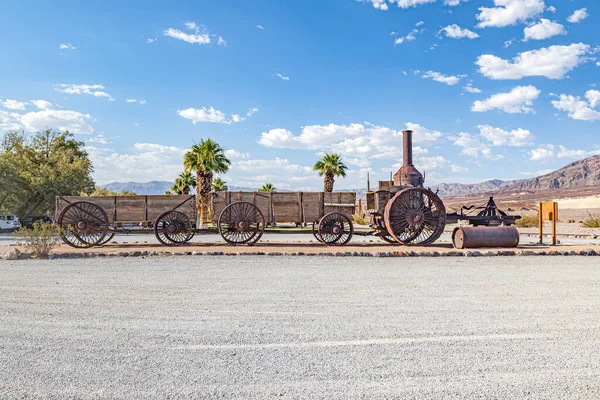 Old Steam Tractor Wagons 1894 Serving Mine Road Death Valley — Stock Photo, Image