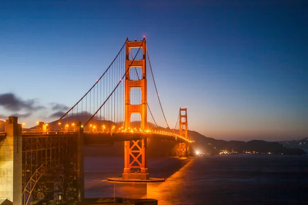 Berömda San Francisco Golden Gate Bron Natten — Stockfoto