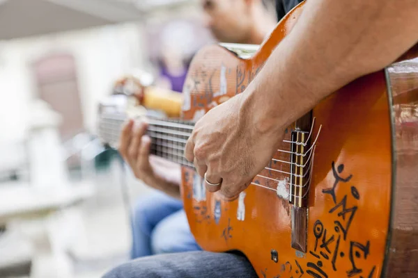 Streetmusicians Lizbon, sokaklarında