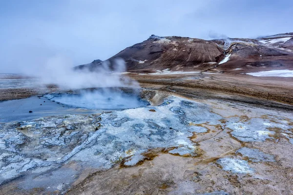 在冰岛 Hverir 蒸汽喷口 — 图库照片