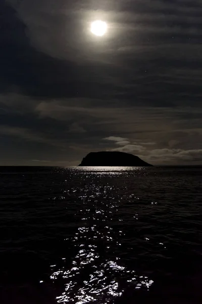 Moonlight over ocean — Stock Photo, Image