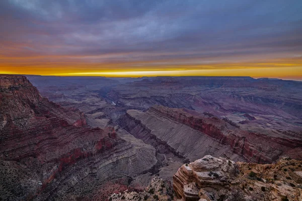 Gran Cañón durante la puesta del sol — Foto de Stock