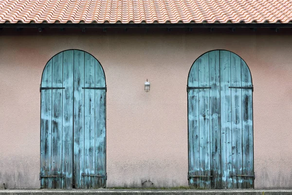 Old wooden blue door — Stock Photo, Image