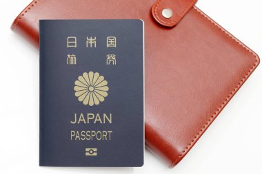 Beyaz arka plan üzerinde izole Japonya pasaportu