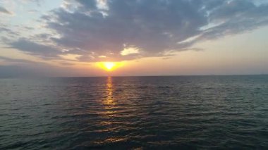 Hava dron önceden yer deniz akşam Sakinliğin uçan,