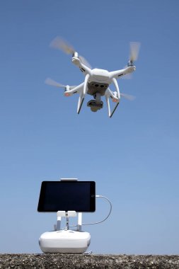 Drone ve Uzaktan kumanda, havadan fotoğraf ve video için aracı 