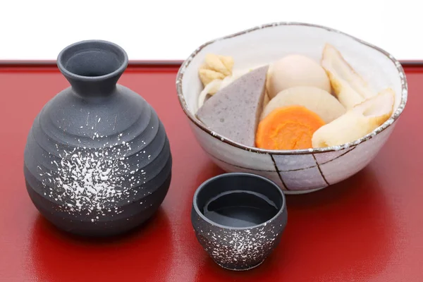 Japanse Traditionele Sake Cup Fles Met Oden Dienblad — Stockfoto