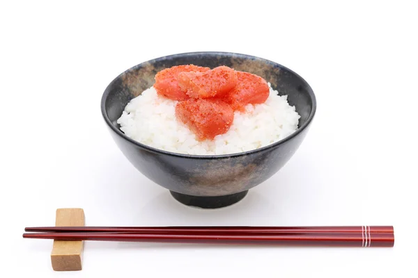 Comida Japonesa Karashi Mentaiko Sobre Arroz Blanco Sobre Fondo Blanco — Foto de Stock