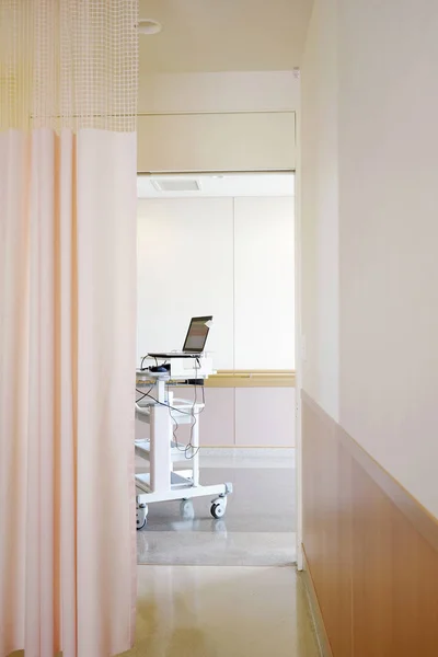 Nemocniční Pokoj Lékařskou Záclonou Pohotovostním Vybavením Japonské Nemocnici — Stock fotografie
