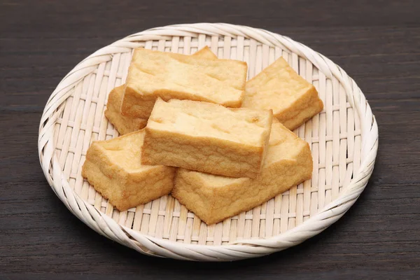 Japanisches Essen Alter Tofu Küche Bambuskorb Auf Dem Tisch — Stockfoto