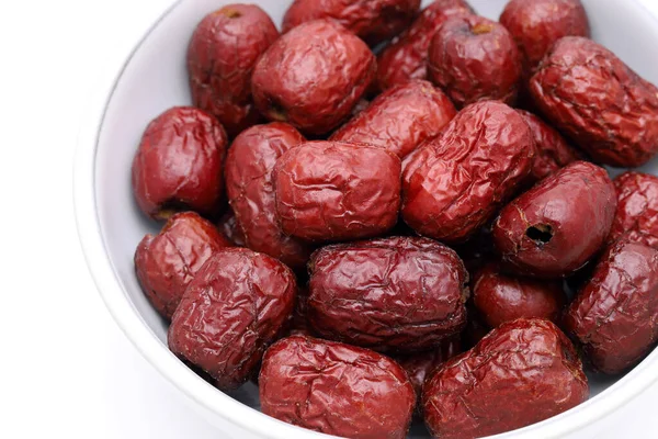 Jujube Chinesische Getrocknete Rote Dattelfrüchte Einer Schüssel Auf Weißem Hintergrund — Stockfoto