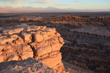 dağ ve vadi Atacama Çölü Şili'deki manzara