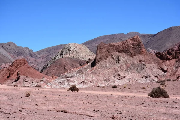 Paisaje, montañas y naturaleza en el desierto de Atacama, Chile — Foto de Stock