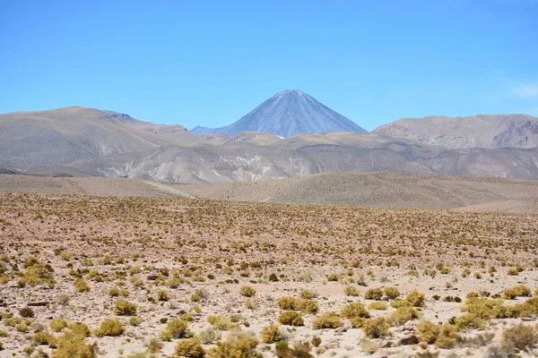 Landschaft aus Tal und Gebirge in der Atacama-Wüste Chili — Stockfoto