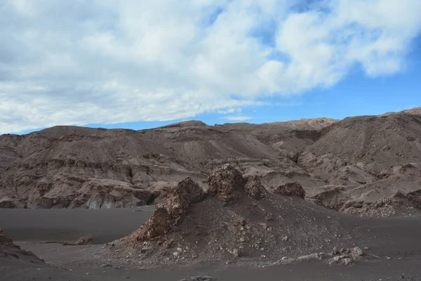 Landscape of valley and mountain range in Atacama desert Chile — Stock Photo, Image