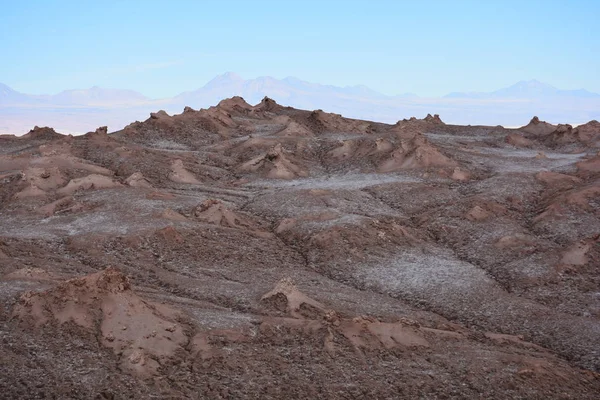 Paisaje de montaña y valle en desierto de Atacama Chile —  Fotos de Stock