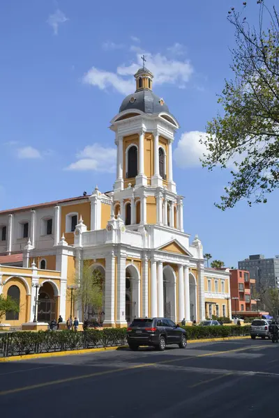 Catedral e iglesia en Santiago Chile — Foto de Stock