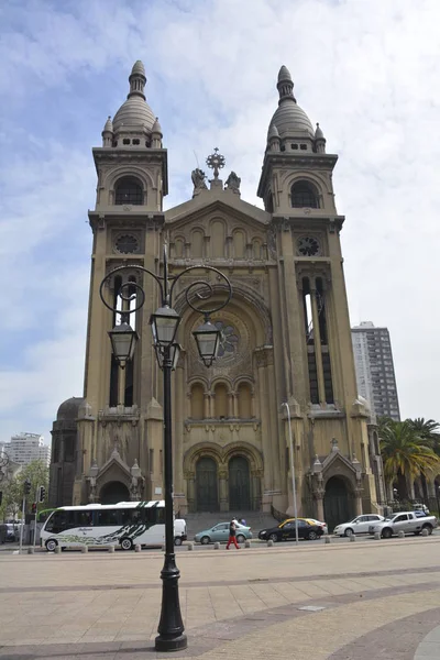 Catedral e iglesia en Santiago Chile — Foto de Stock