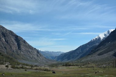 Peyzaj dağlar, kar ve vadi http://www.Voices.No/mainissues/mi40008000288.php Şili