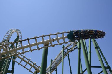 Disneyland http://www.Voices.no/mainissues/mi40008000288.php Şili