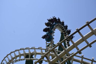 Disneyland http://www.Voices.no/mainissues/mi40008000288.php Şili