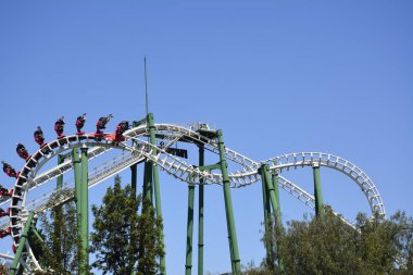 Disneyland http://www.Voices.no/mainissues/mi40008000288.php Şili