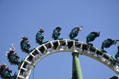 Disneyland http://www.Voices.no/mainissues/mi40008000288.php Şili